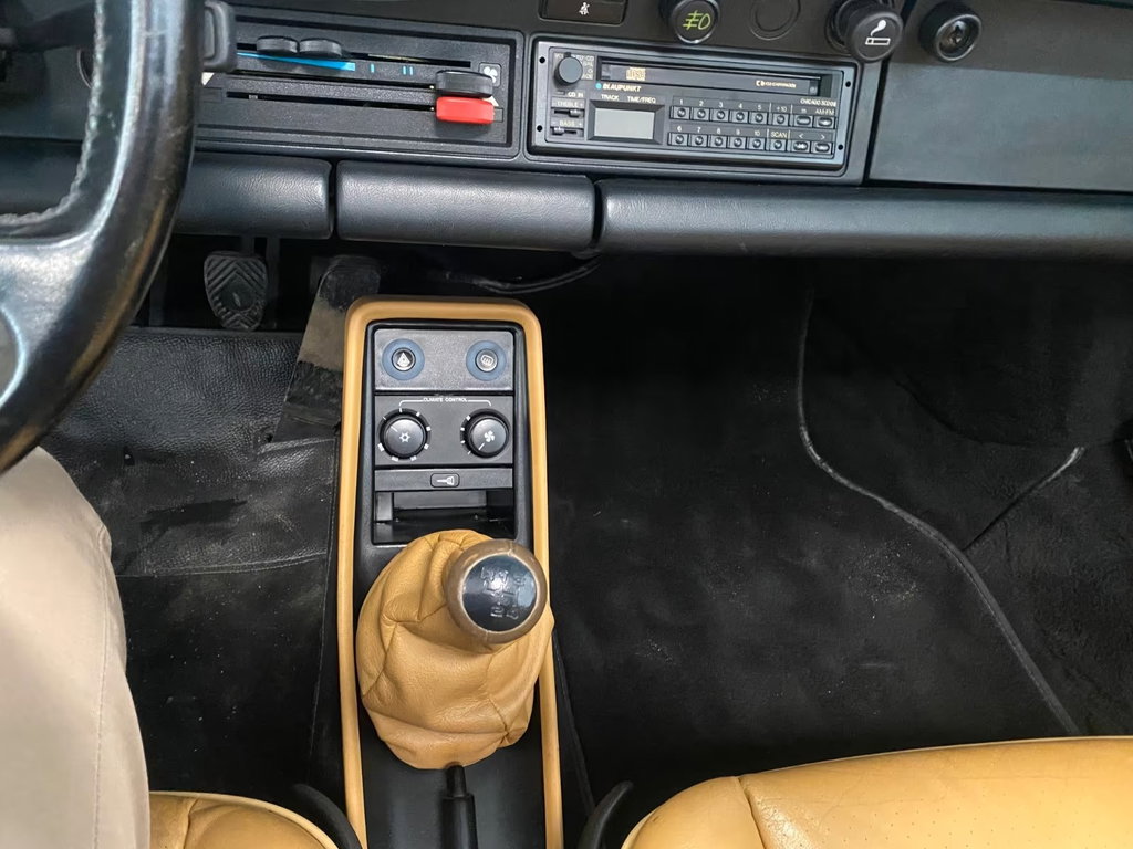 Porsche 911 Turbo 3.3 (US)