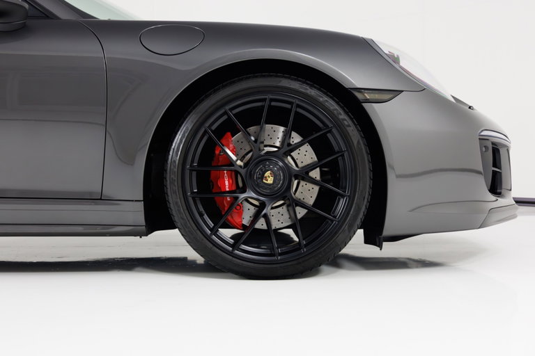 Porsche 991.2 Carrera GTS