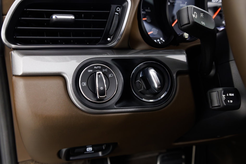 Porsche 991.2 Carrera GTS