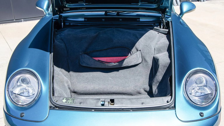 Porsche 993 Carrera 4