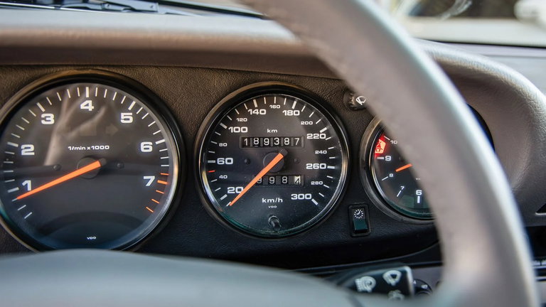 Porsche 993 Carrera 4
