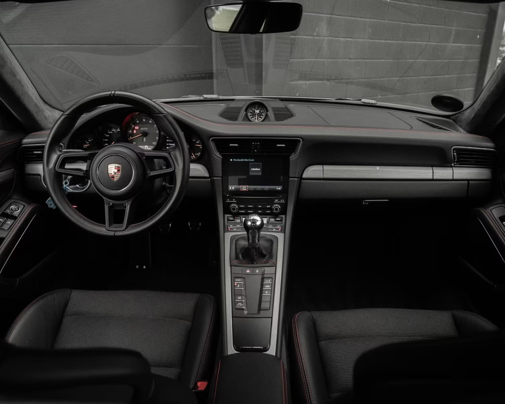 Porsche 991.2 GT3 Touring