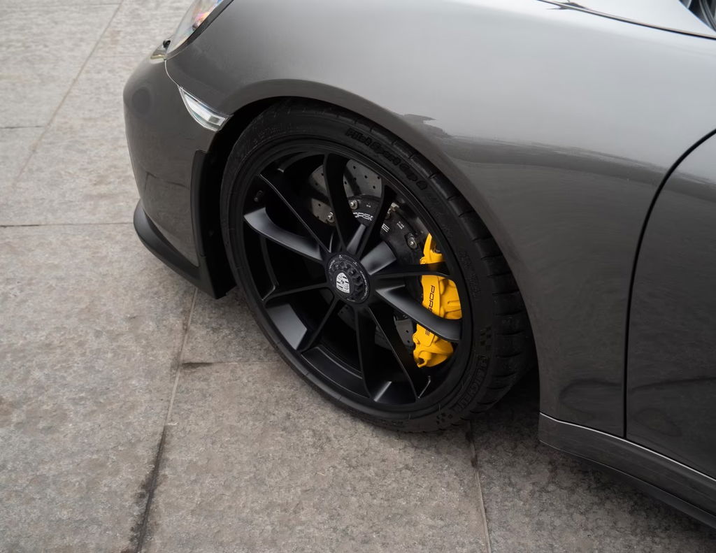 Porsche 991.2 GT3 Touring