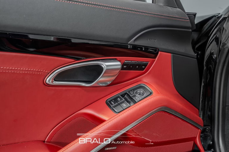 Porsche 991.2 Carrera 4 GTS