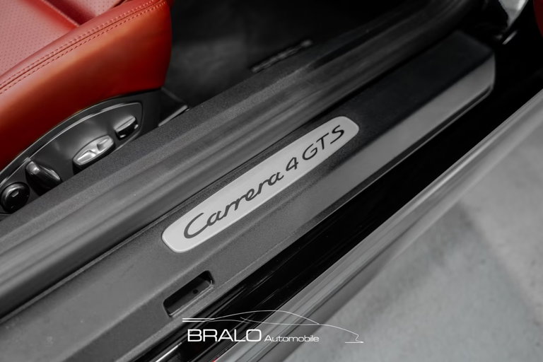 Porsche 991.2 Carrera 4 GTS