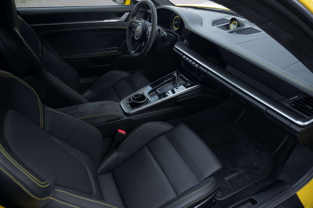 Porsche 992 Carrera S