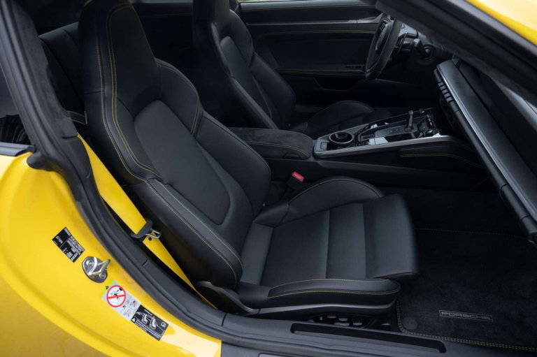 Porsche 992 Carrera S