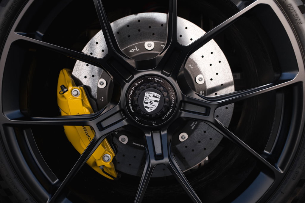 Porsche 992 GT3 Touring