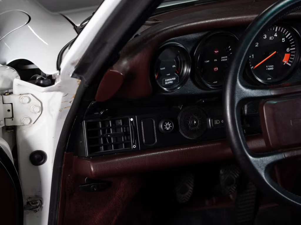 Porsche 911 Carrera 3.2 WTL