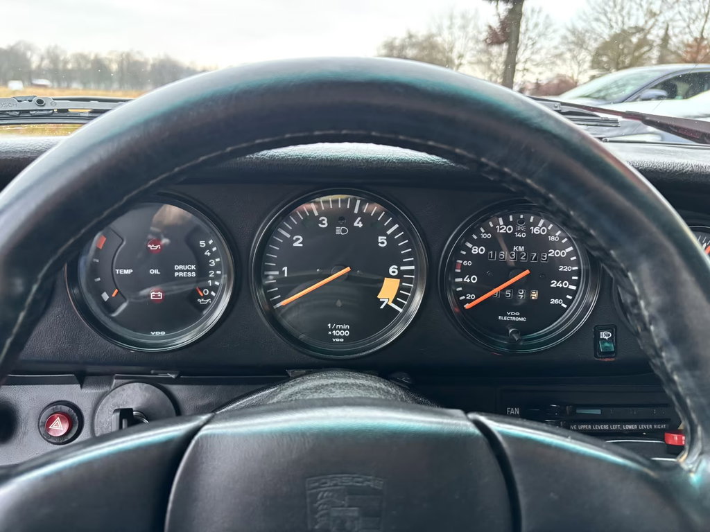 Porsche 911 Carrera 3.2 WTL