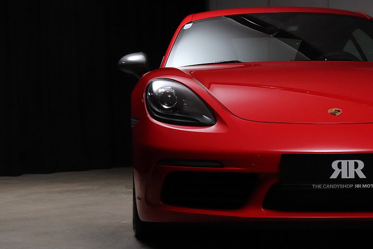 Porsche 718 Cayman T