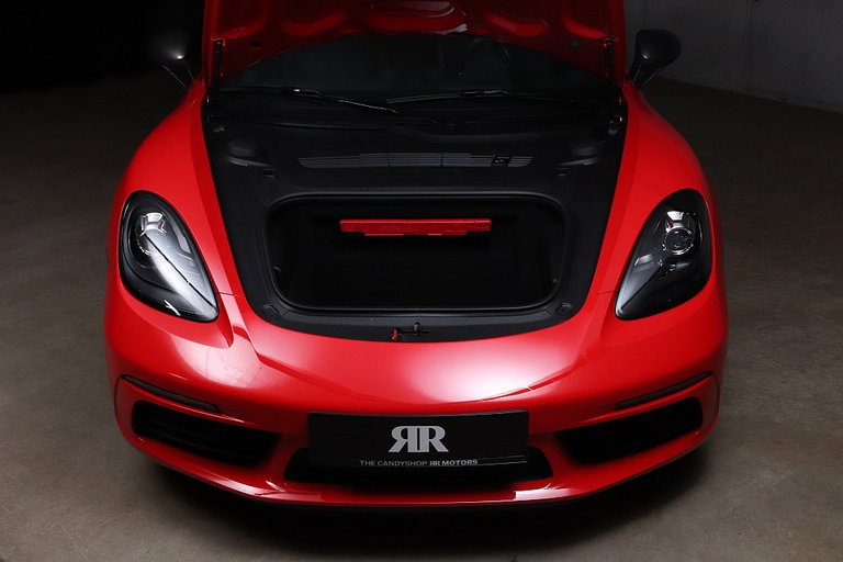 Porsche 718 Cayman T