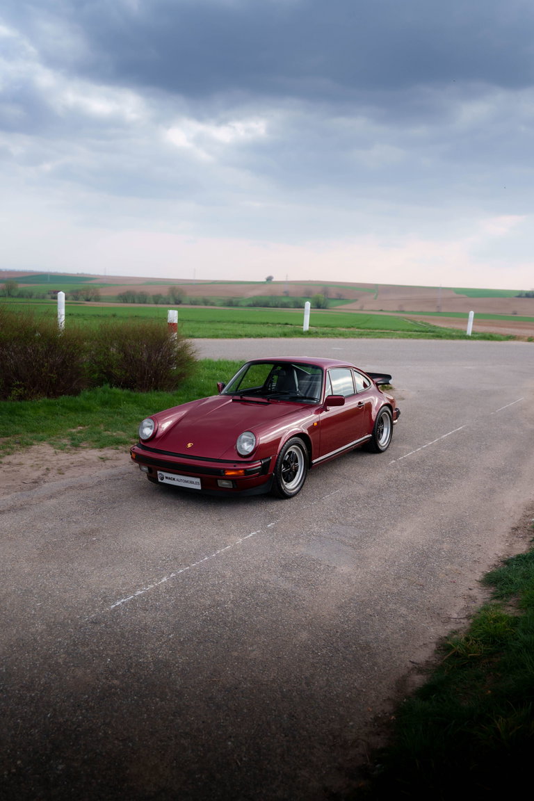 Porsche 911 Carrera 3.2