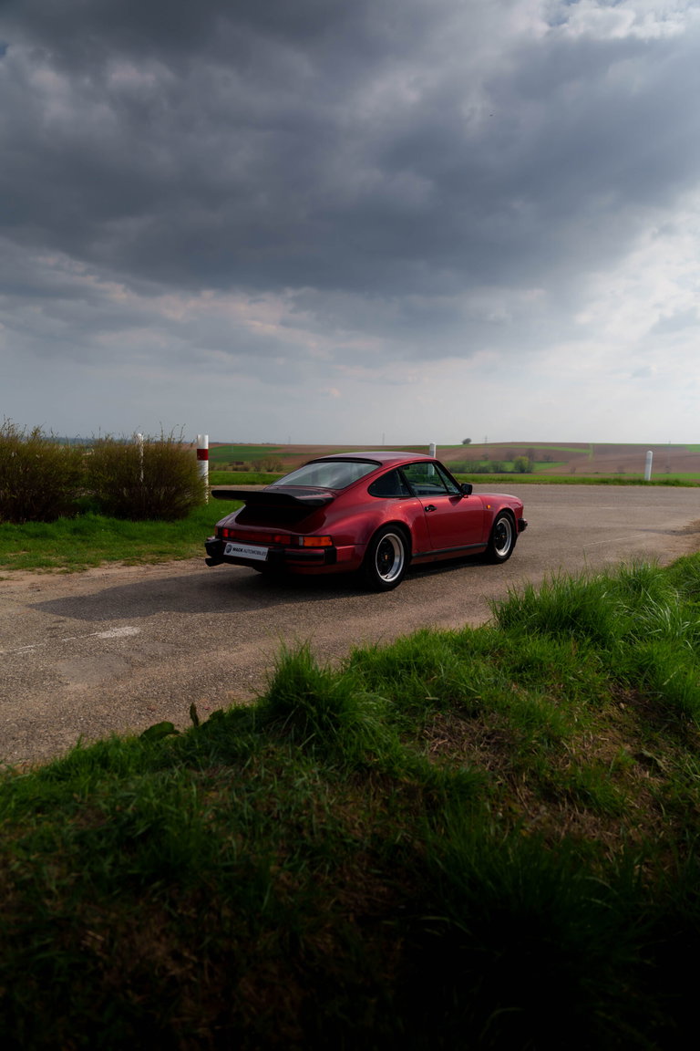 Porsche 911 Carrera 3.2