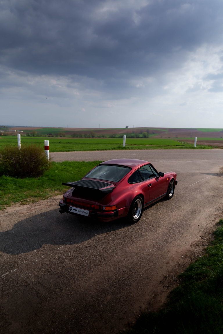 Porsche 911 Carrera 3.2