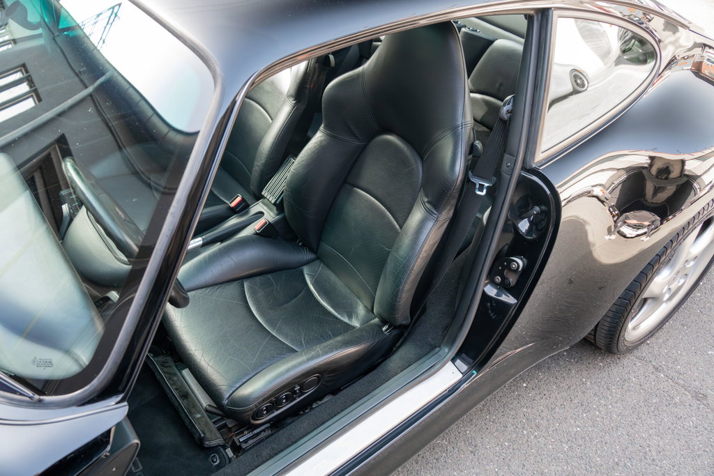 Porsche 993 Carrera 4S