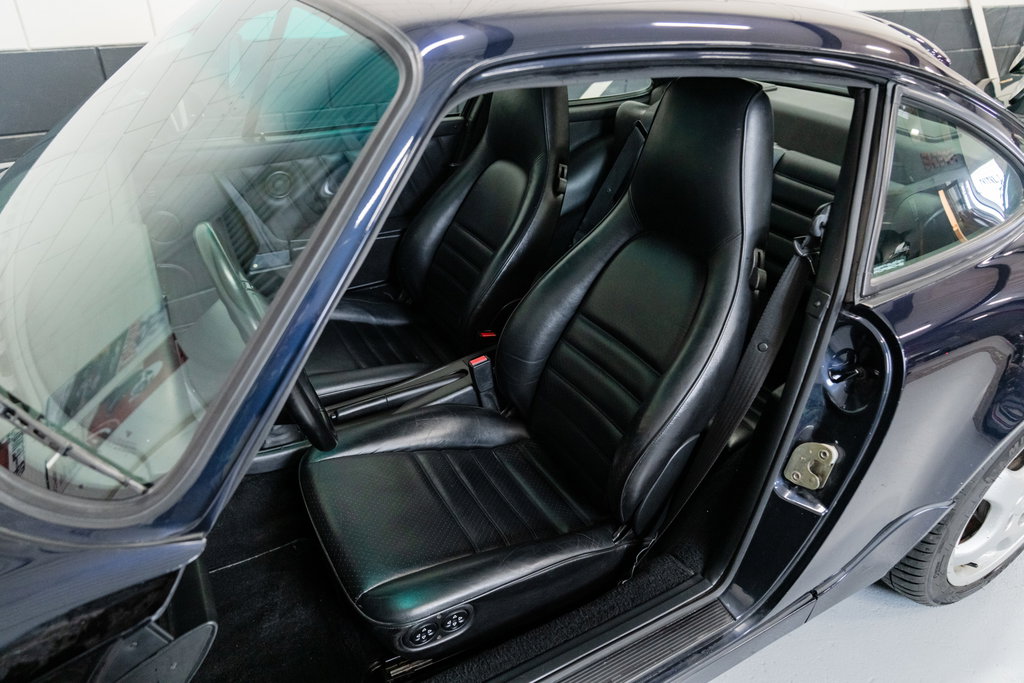 Porsche 964 Carrera 4