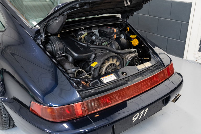 Porsche 964 Carrera 4
