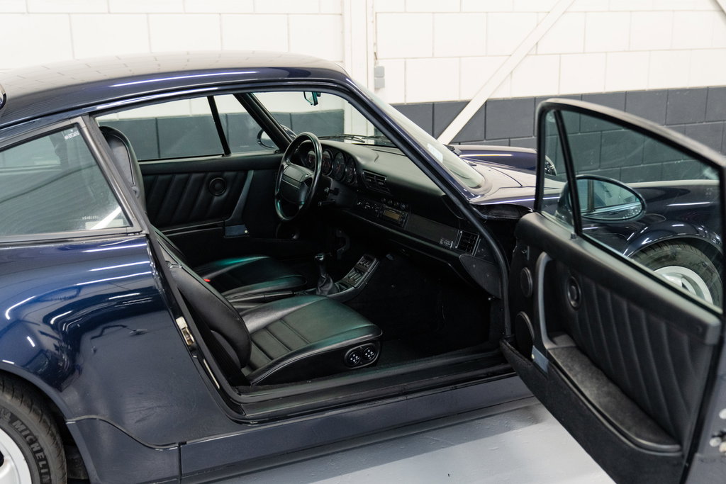 Porsche 964 Carrera 4