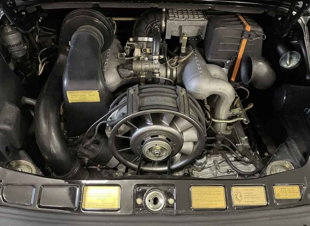 Porsche 911 Carrera 3.2