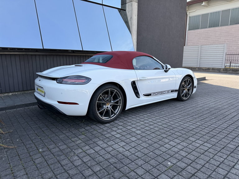 Porsche 718 Boxster
