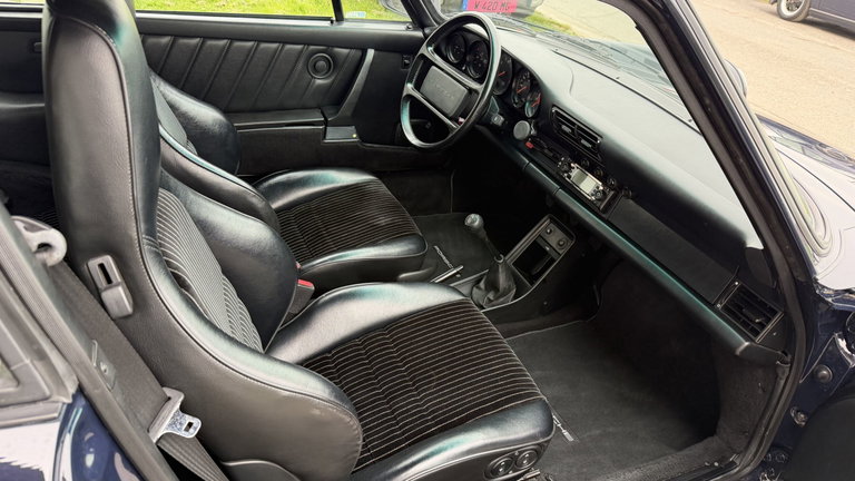 Porsche 911 Carrera 3.2