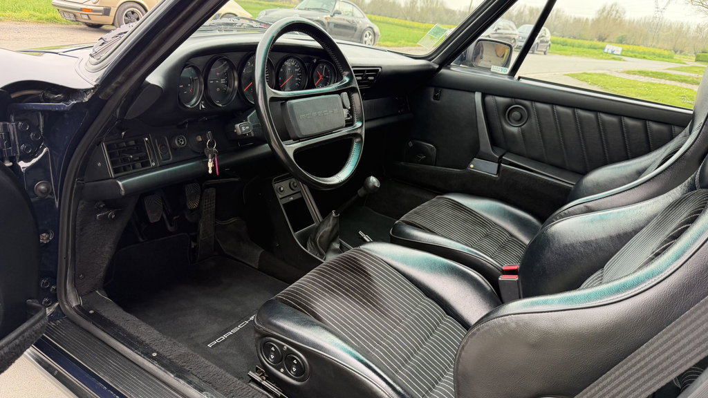 Porsche 911 Carrera 3.2