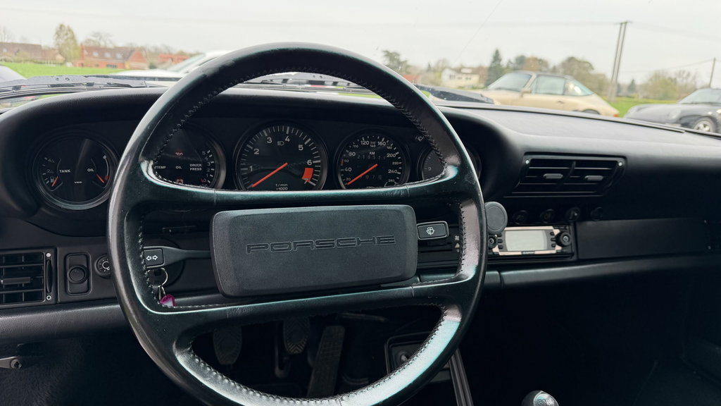 Porsche 911 Carrera 3.2