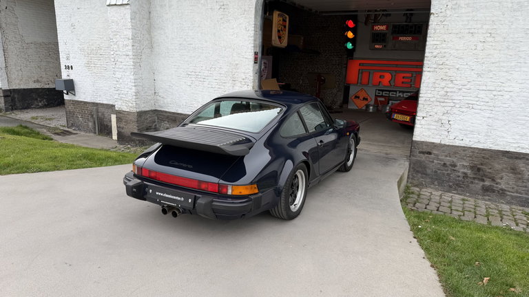 Porsche 911 Carrera 3.2