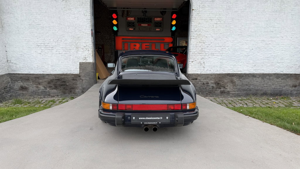 Porsche 911 Carrera 3.2