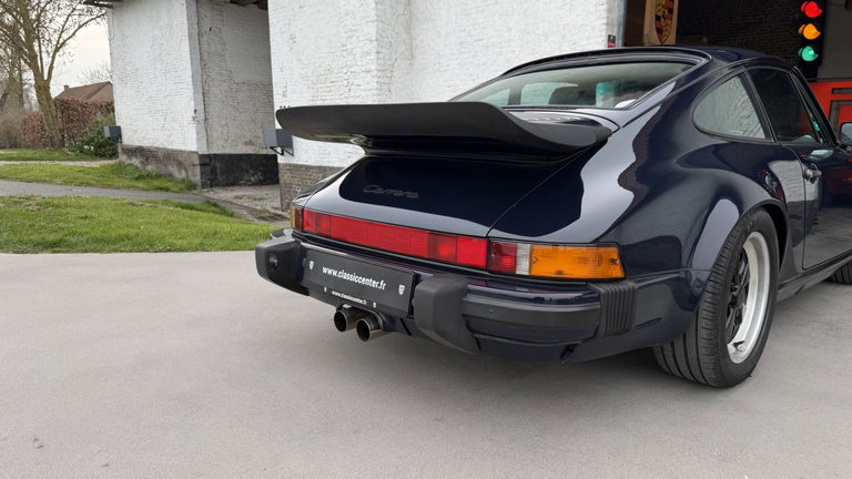 Porsche 911 Carrera 3.2