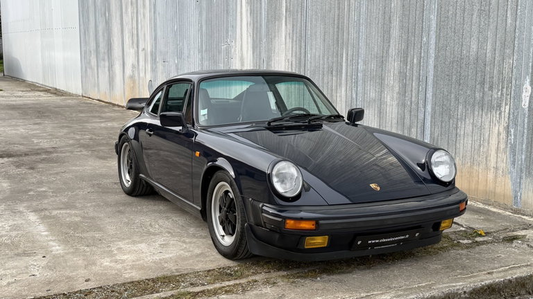 Porsche 911 Carrera 3.2
