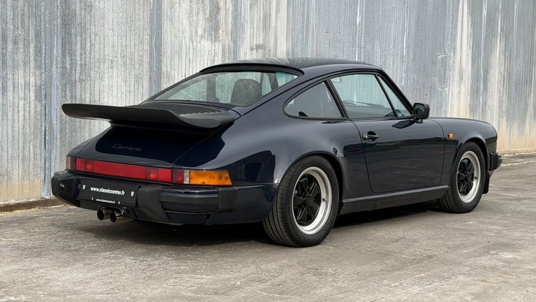 Porsche 911 Carrera 3.2