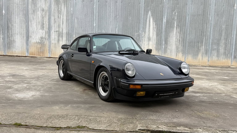 Porsche 911 Carrera 3.2