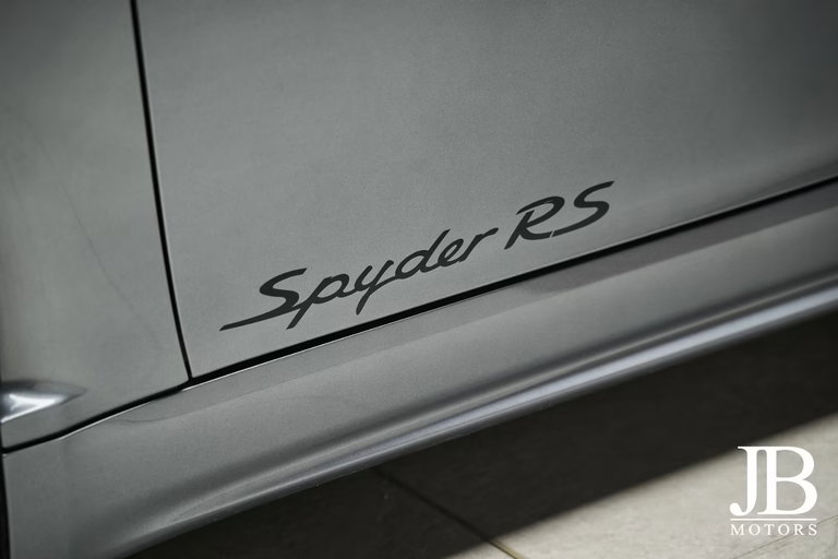 Porsche 718 Spyder RS