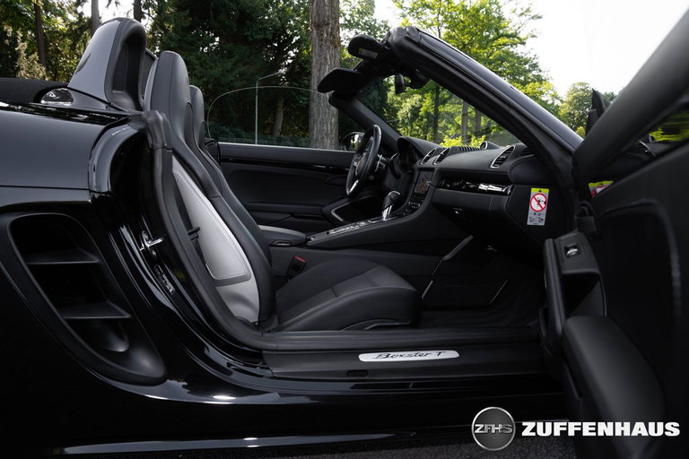 Porsche 718 Boxster T
