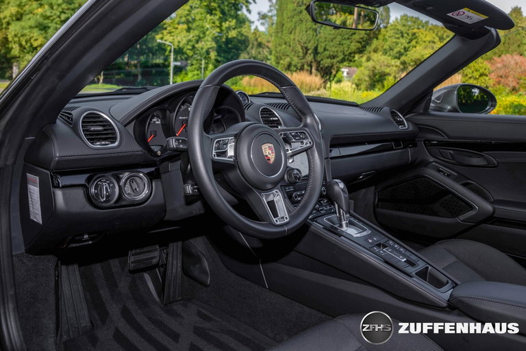 Porsche 718 Boxster T