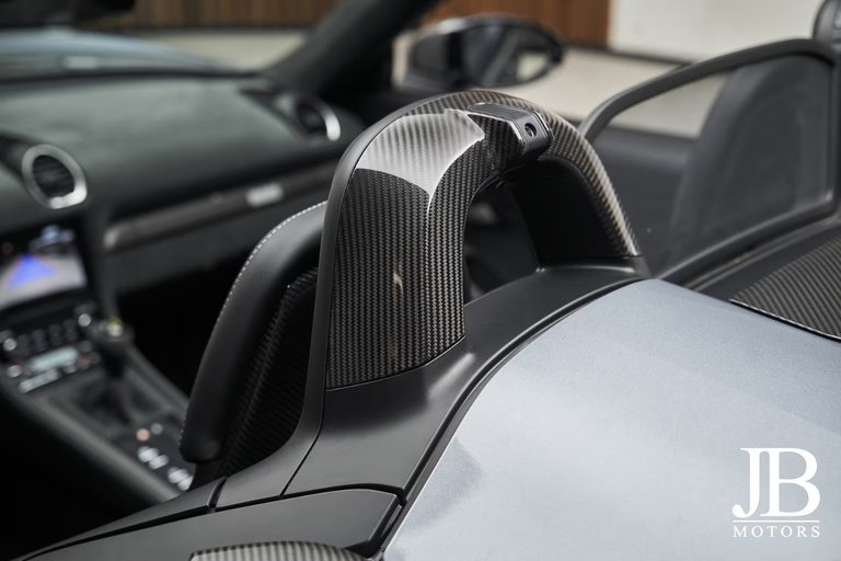 Porsche 718 Spyder RS