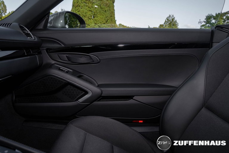 Porsche 718 Boxster T