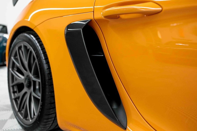 Porsche 718 Cayman GT4 RS