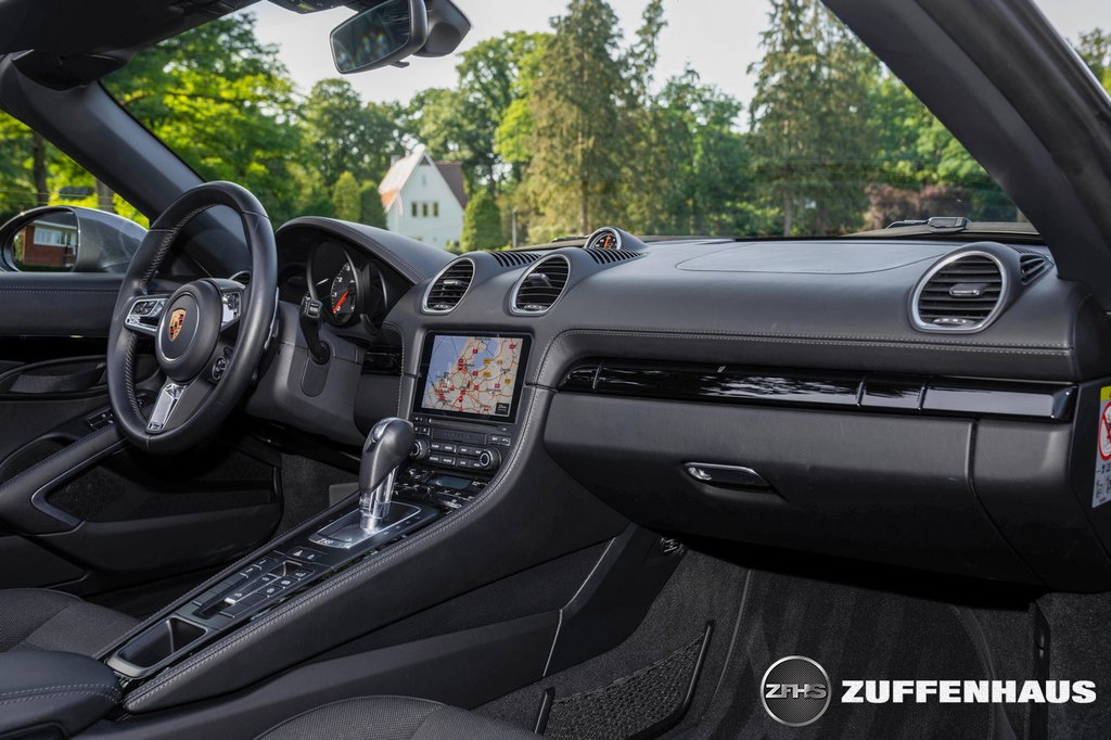 Porsche 718 Boxster T