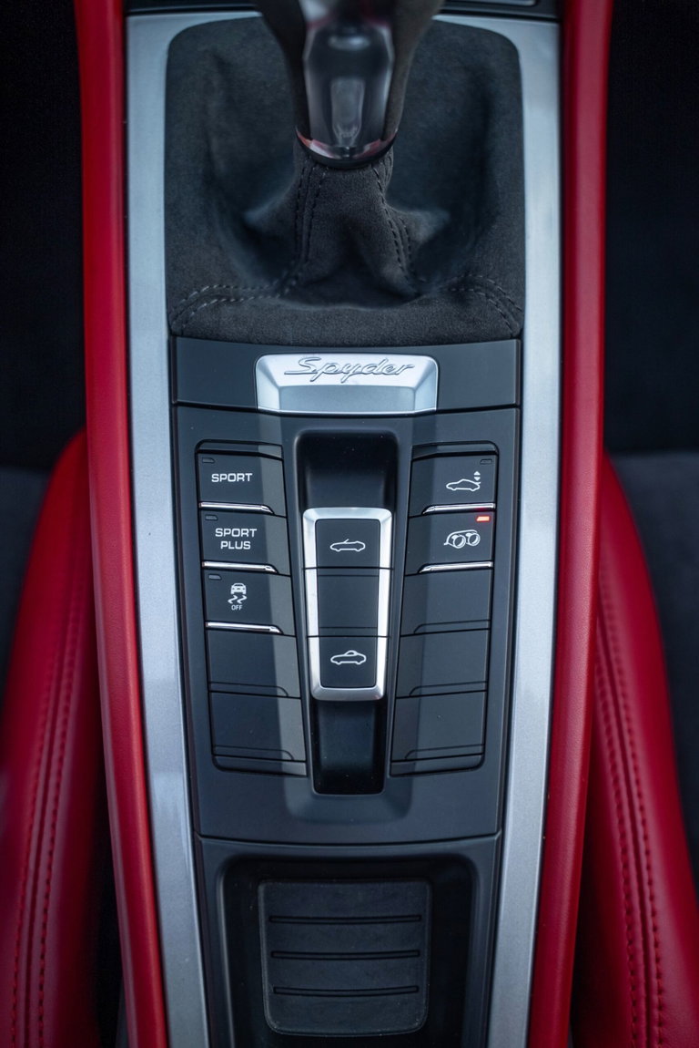 Porsche 981 Boxster Spyder