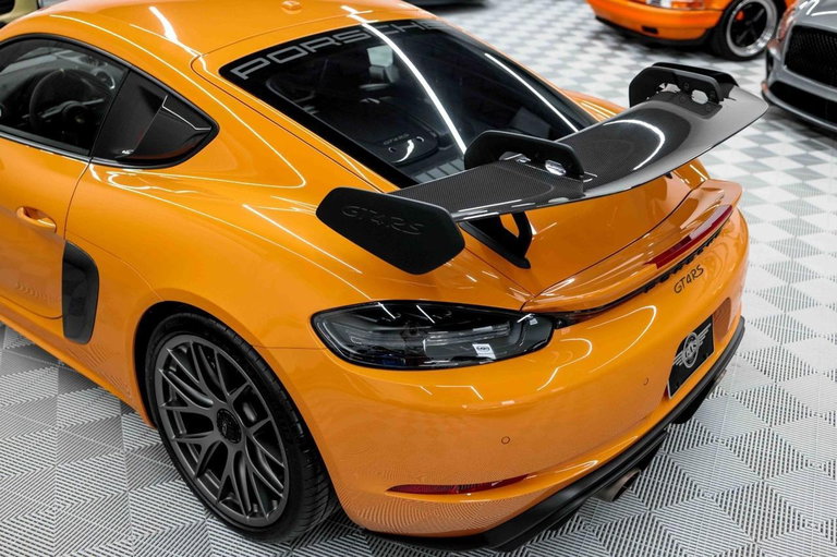 Porsche 718 Cayman GT4 RS