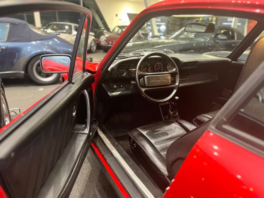 Porsche 911 Carrera 3.2