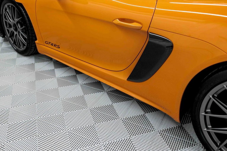 Porsche 718 Cayman GT4 RS