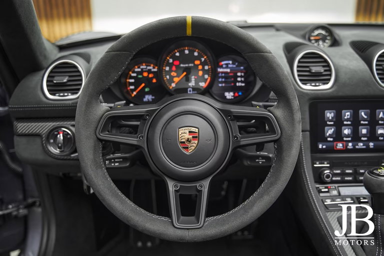 Porsche 718 Spyder RS