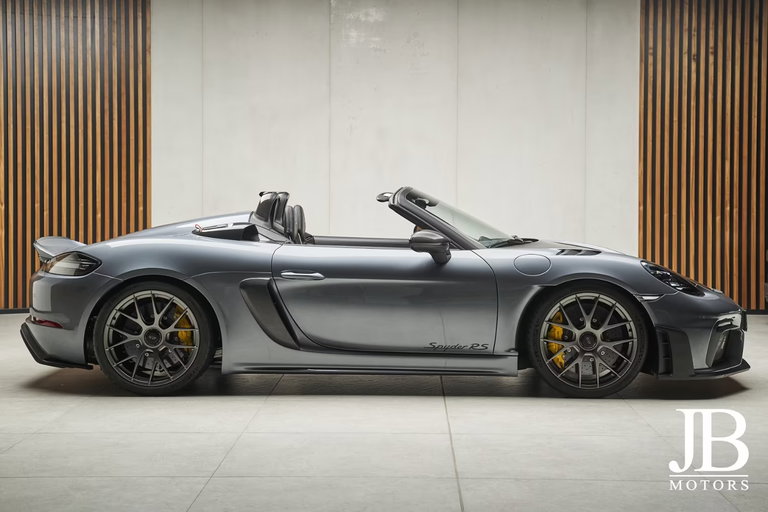 Porsche 718 Spyder RS