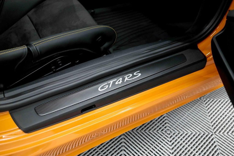 Porsche 718 Cayman GT4 RS