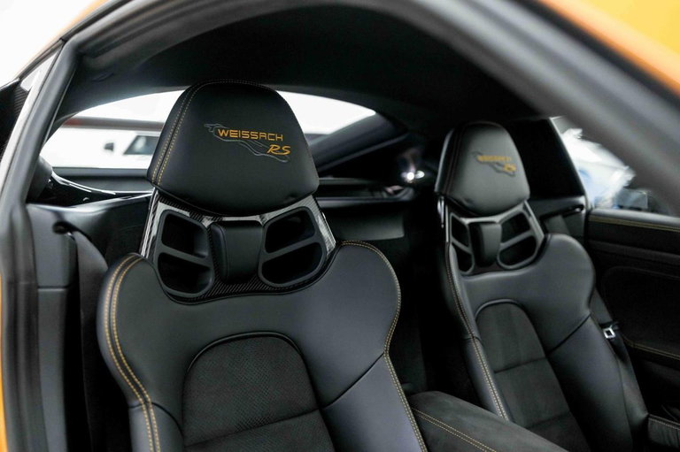 Porsche 718 Cayman GT4 RS