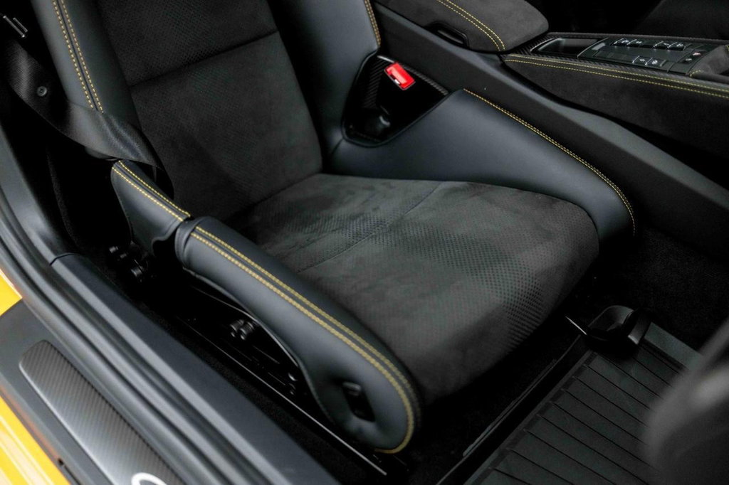 Porsche 718 Cayman GT4 RS